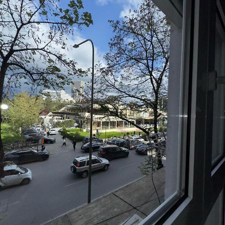 Apartament In Blloku In Front Of Taiwan Tirana Extérieur photo