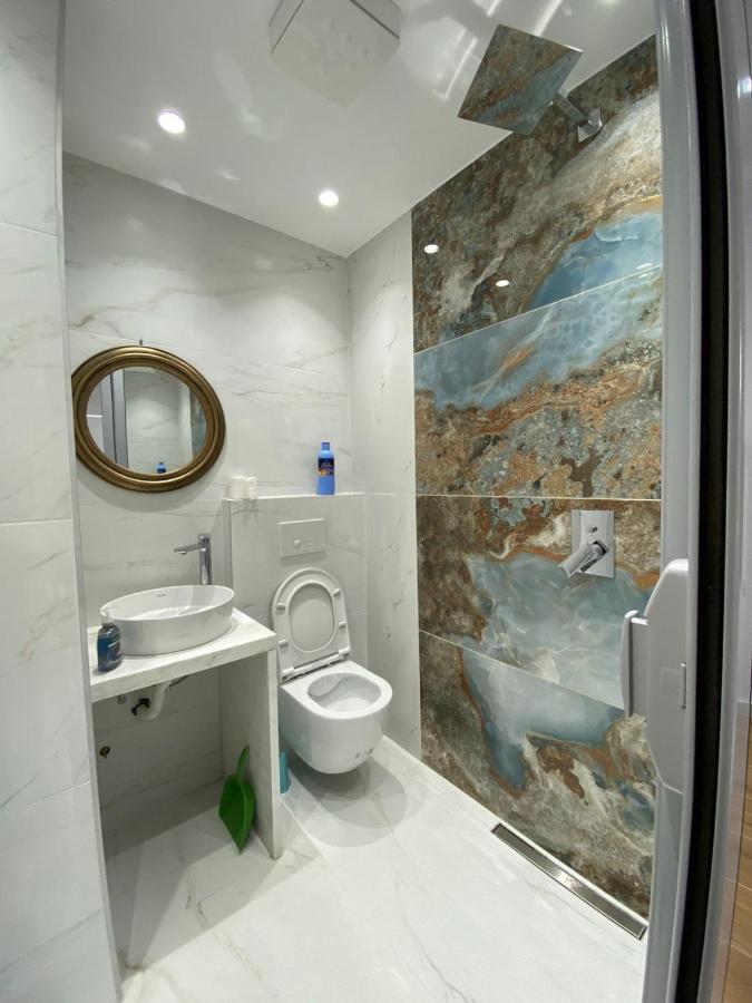 Apartament In Blloku In Front Of Taiwan Tirana Extérieur photo