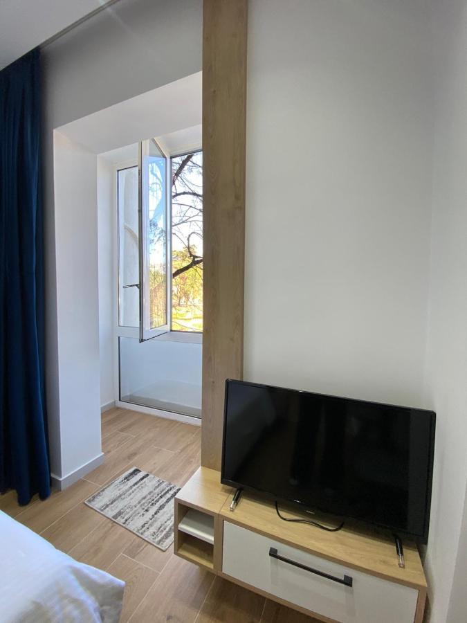 Apartament In Blloku In Front Of Taiwan Tirana Extérieur photo