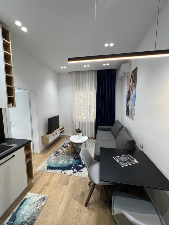 Apartament In Blloku In Front Of Taiwan Tirana Extérieur photo