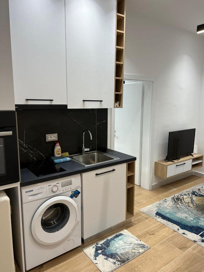 Apartament In Blloku In Front Of Taiwan Tirana Extérieur photo